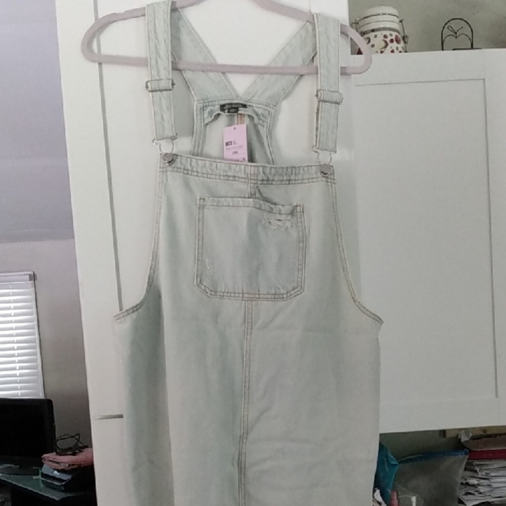 Gray Casual Skirt with Classic Overall Style